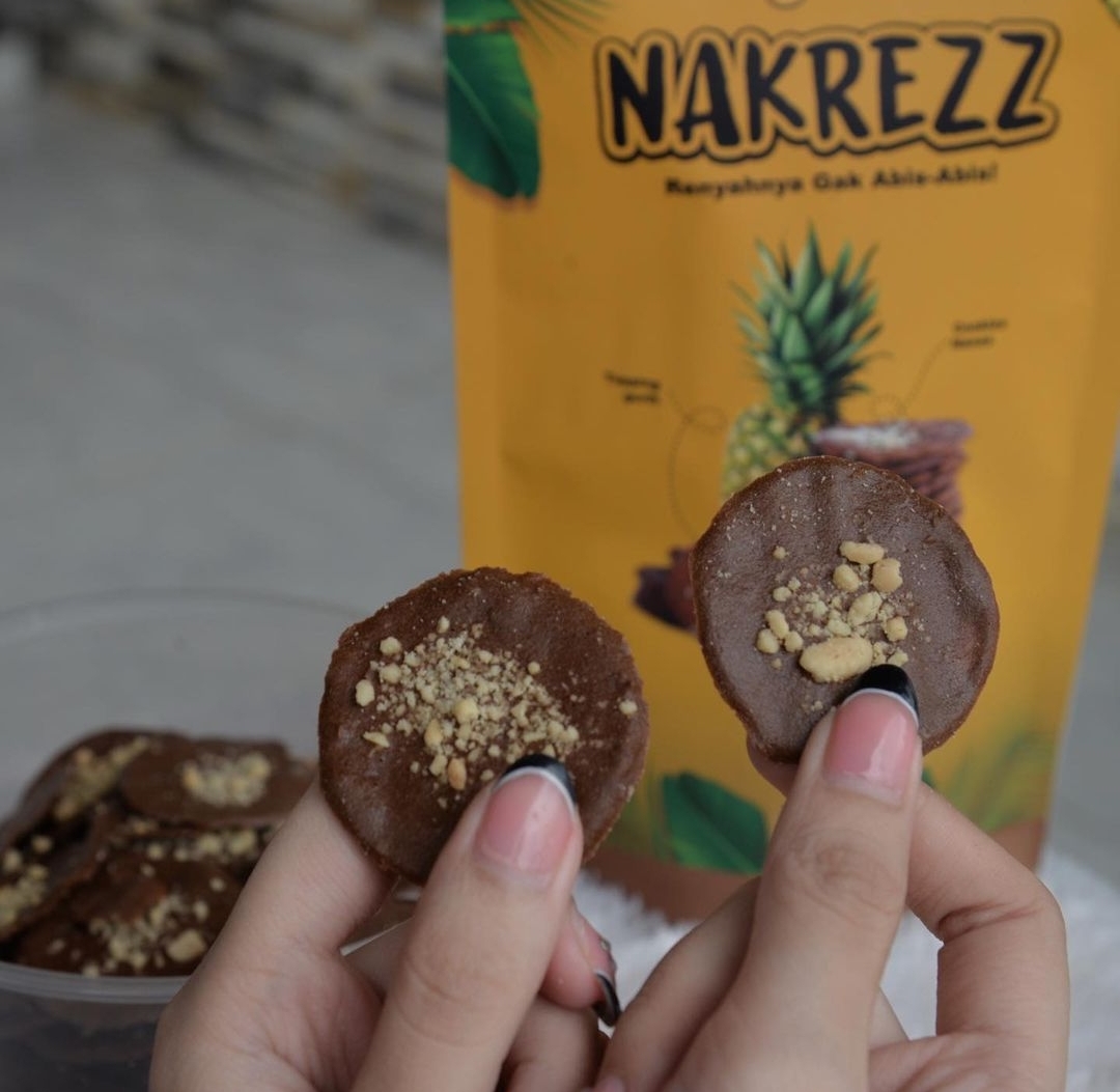 NAKREZZ: Cemilan Cookies Nanas yang Menggoda di Era Modern